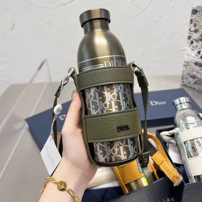 Dior Cup 004