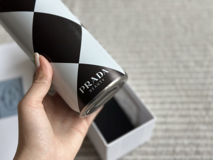 Prada Cup 004