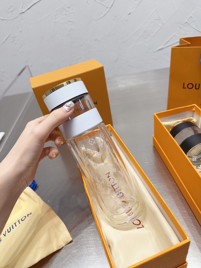 LV Cup 003