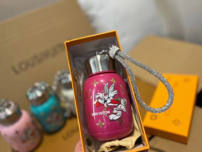 LV Cup 004