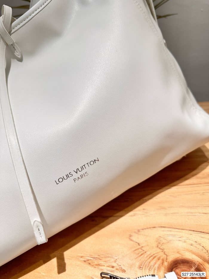 LV CarryAll Vibe Bag 25143 LLS002 42cm