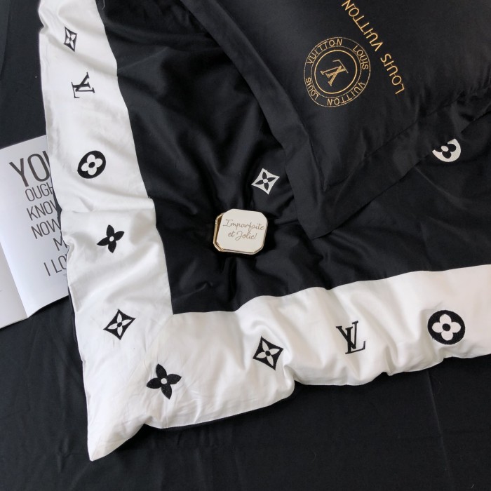 LV Bedding 002