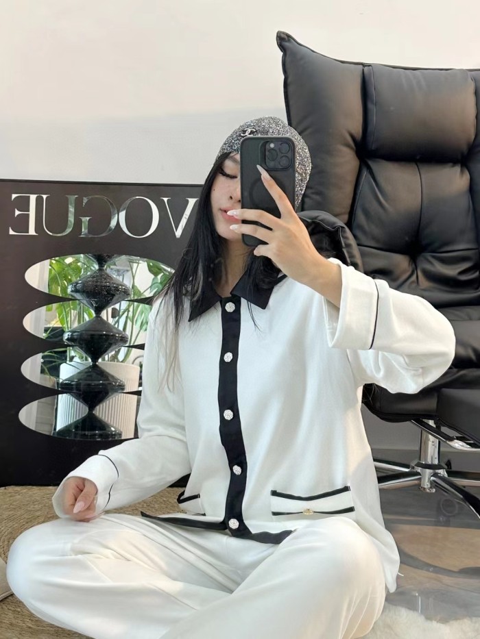 Chanel Loungewear 004