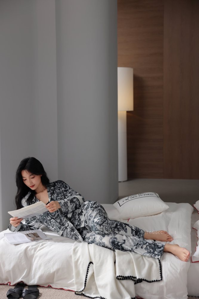 Dior Loungewear 008