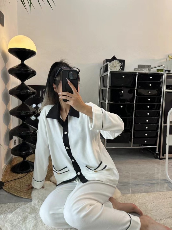 Chanel Loungewear 004