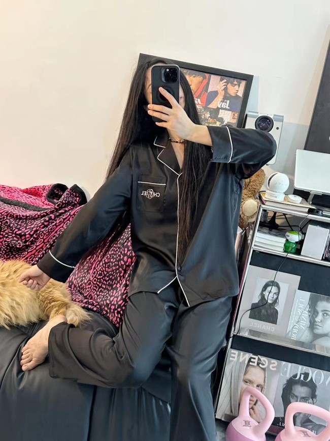 Chanel Loungewear 002