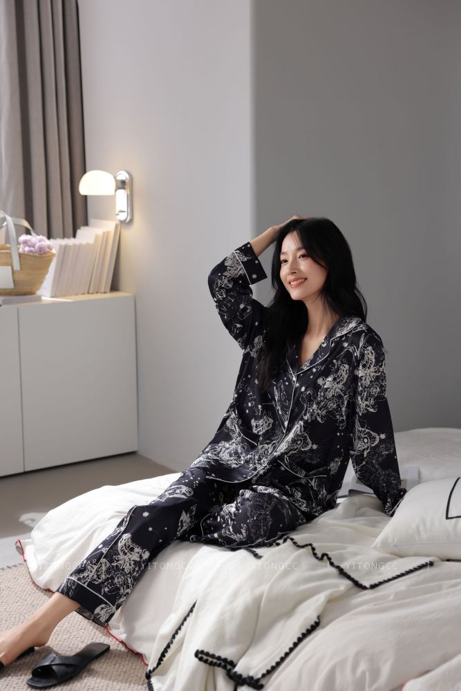 Dior Loungewear 007
