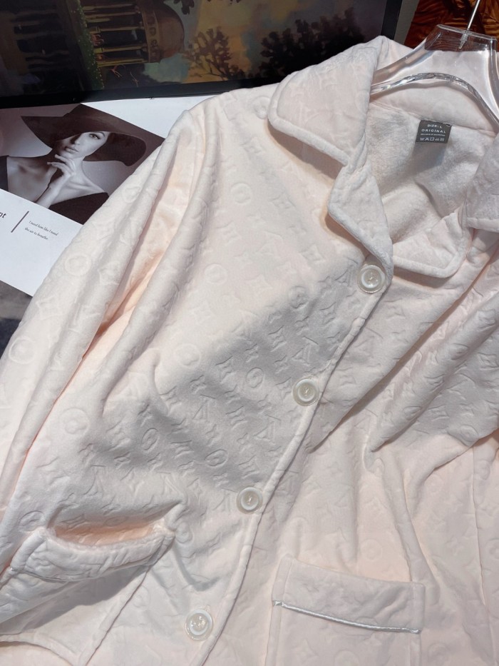 LV Loungewear 005