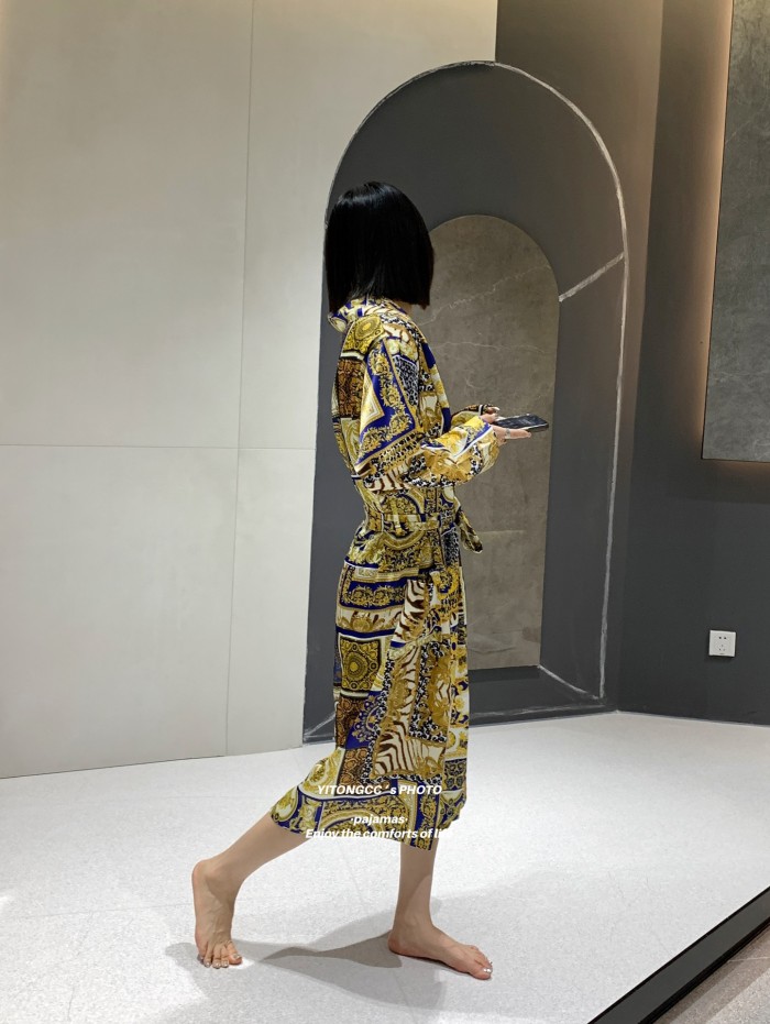 Versace Loungewear 009