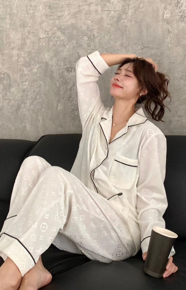 LV Loungewear 006