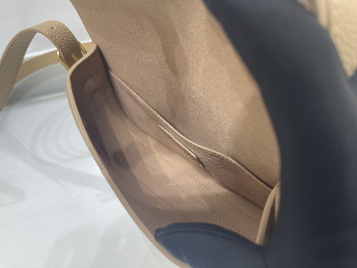 Dior Bobby Bag 0323 LM081 21cm
