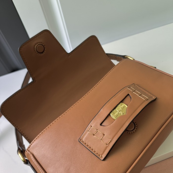 Miu Miu Penny Bag 5BD270 LM081 23cm
