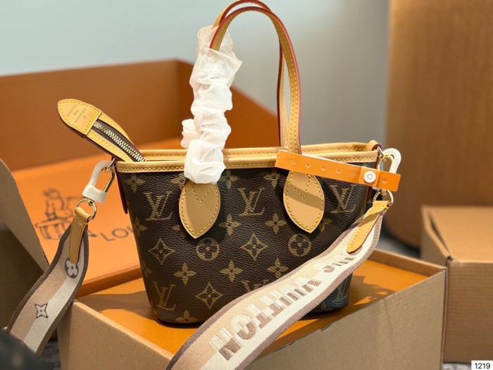 LV Neverfull BB Tote 46705 LM012 25cm