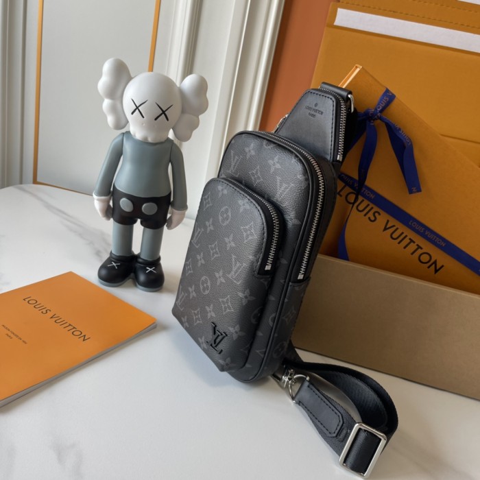 LV Avenue Slingbag M47137 LM031 33cm