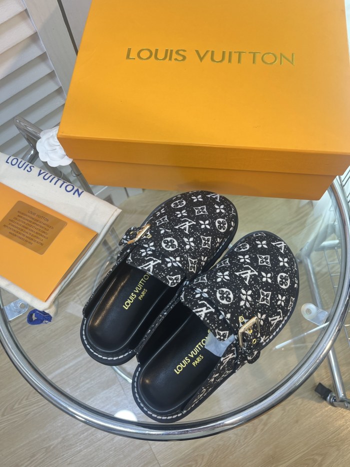 LV Shoes 022 HL032