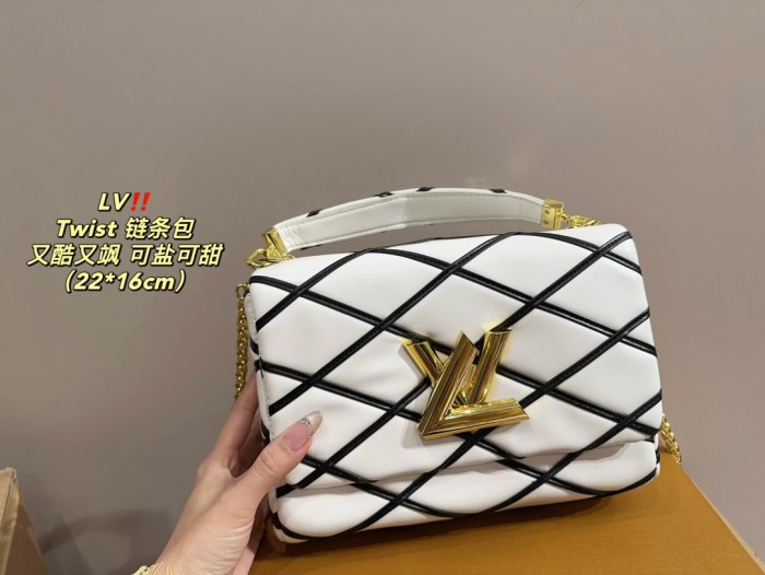 LV Twist Bag 045 DB581 22cm