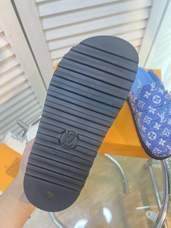 LV Shoes 022 HL032