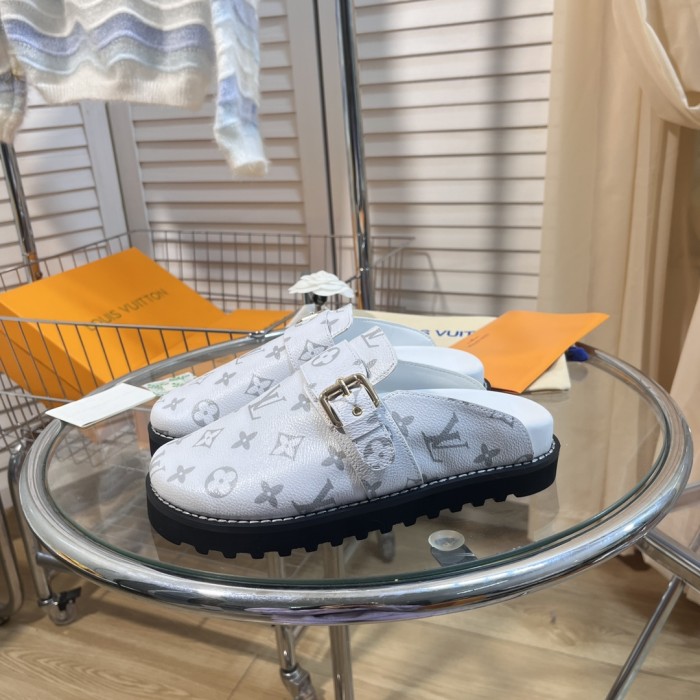 LV Shoes 022 HL032