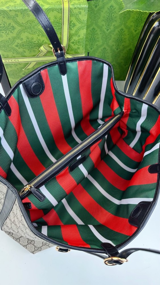Gucci Emblem Tote 815213 LM071 38cm