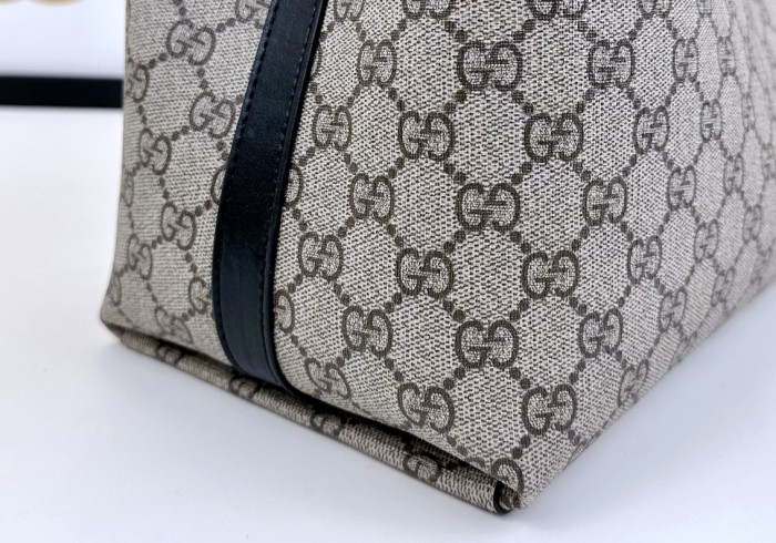 Gucci Emblem Tote 815213 LM071 38cm