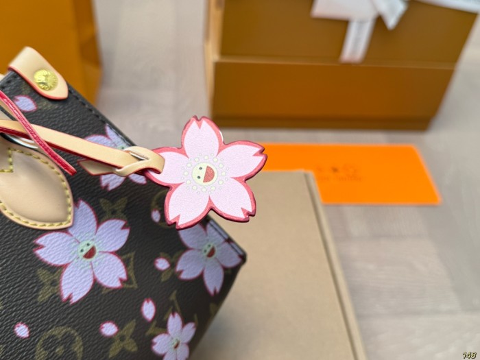 LV Onthego Bag 048 DB051 18cm