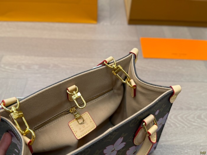 LV Onthego Bag 052 DB551 25cm