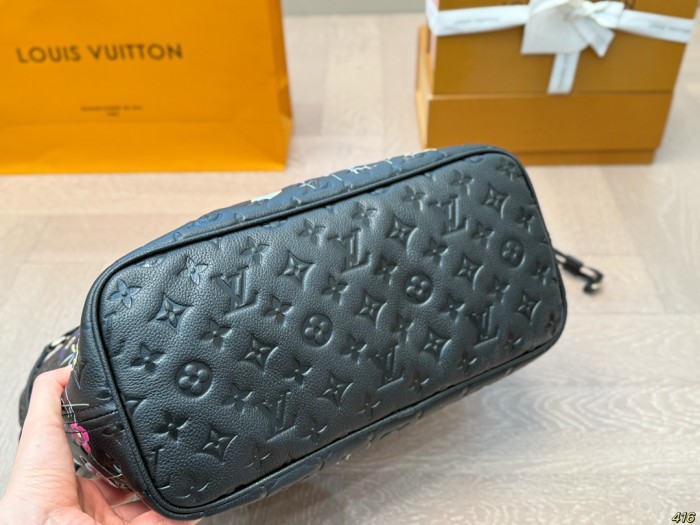 LV Neverfull Bag 046 DB592 33cm
