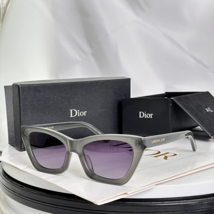 Dior Sunglasses Signafure B1I SM031