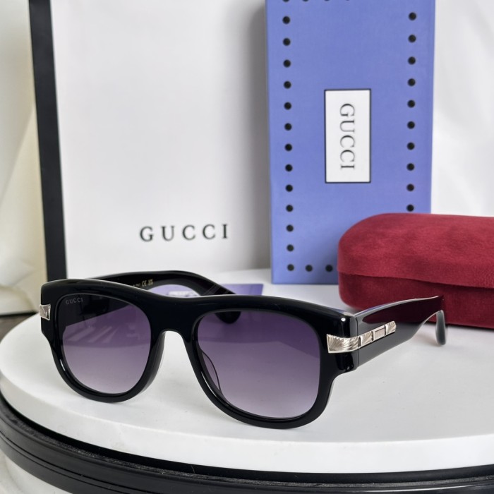 Gucci Sunglasses GG1517S SM051