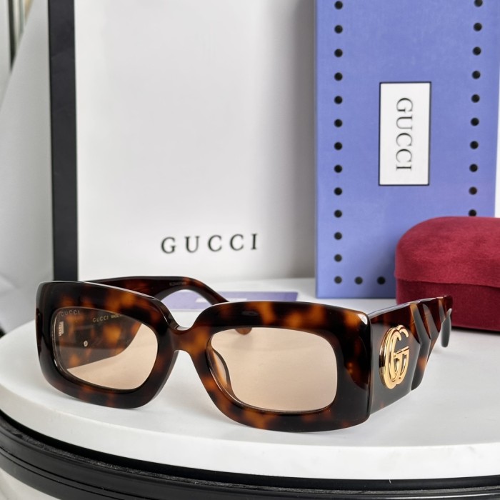 Gucci Sunglasses GG0811S SM021