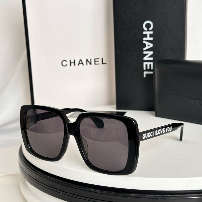 Gucci Sunglasses GG0567 SM021