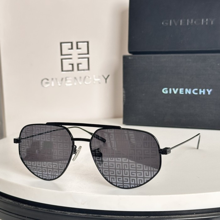 Givenchy Sunglasses GV40058U SM031