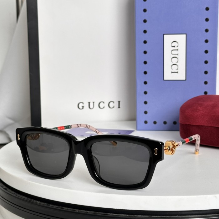 Gucci Sunglasses GG2001SK SM041