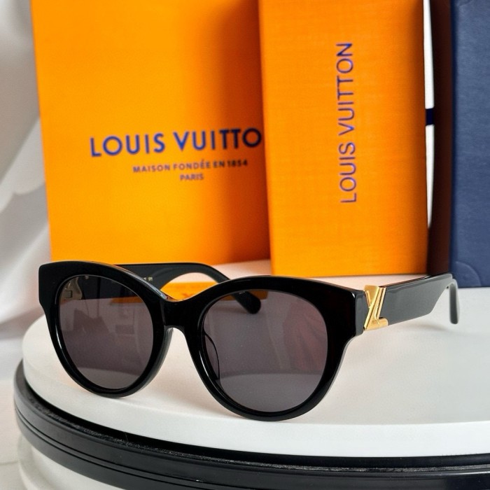 LV Sunglasses Z2423E SM021
