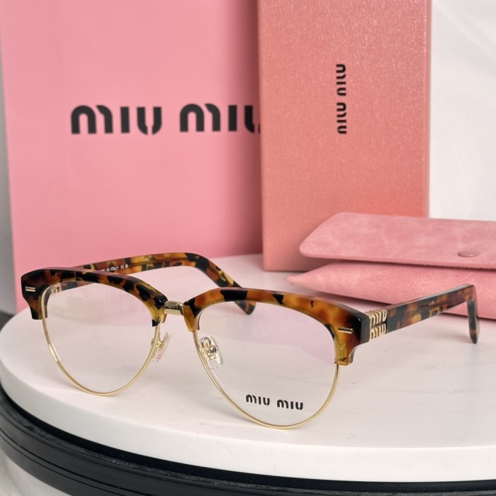 Miu Miu Sunglasses SMU09ZS SM021