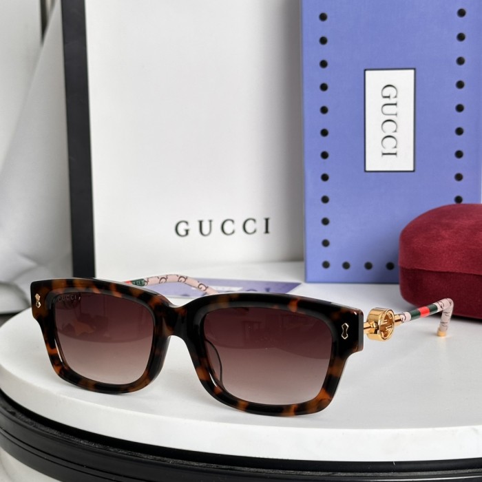 Gucci Sunglasses GG2001SK SM041