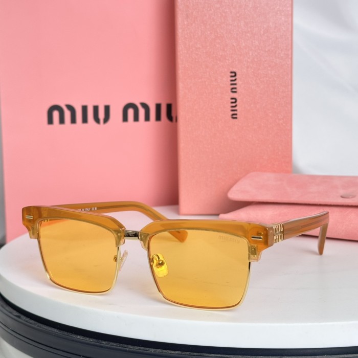 Miu Miu Sunglasses SMU10ZS SM021