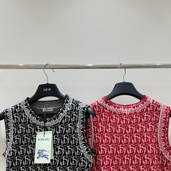 Burberry Ladieswear 001