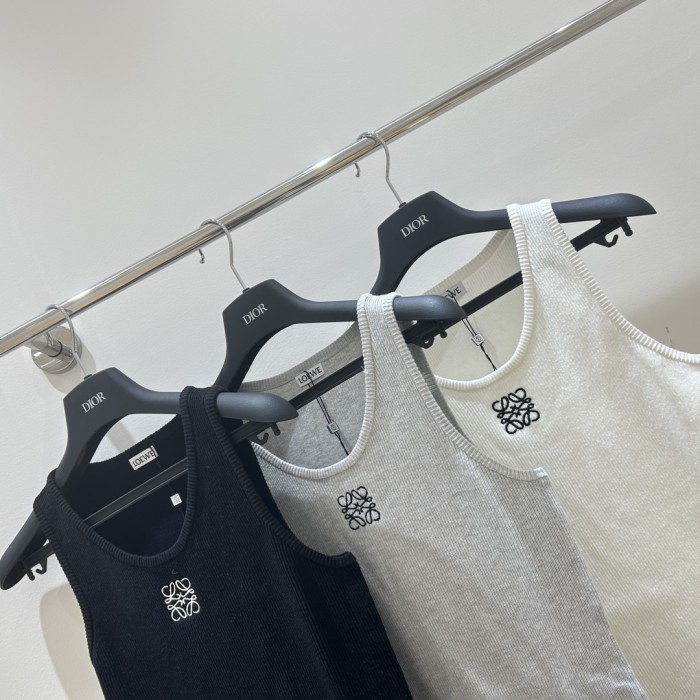 Loewe Ladieswear 002