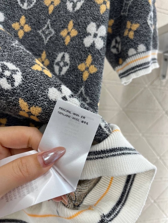 LV Ladieswear 001