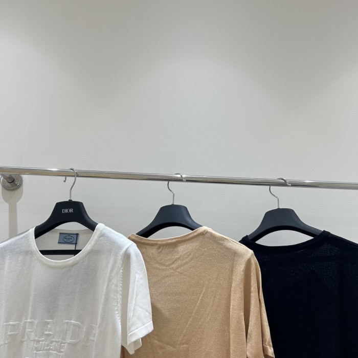 Prada Ladieswear 002