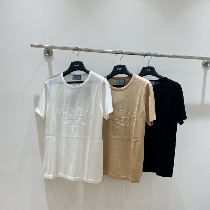 Prada Ladieswear 002