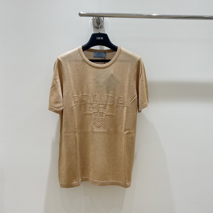 Prada Ladieswear 002