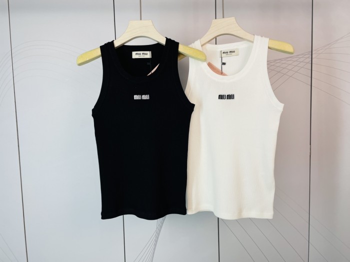Miu Miu Ladieswear 007