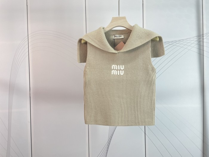 Miu Miu Ladieswear 006