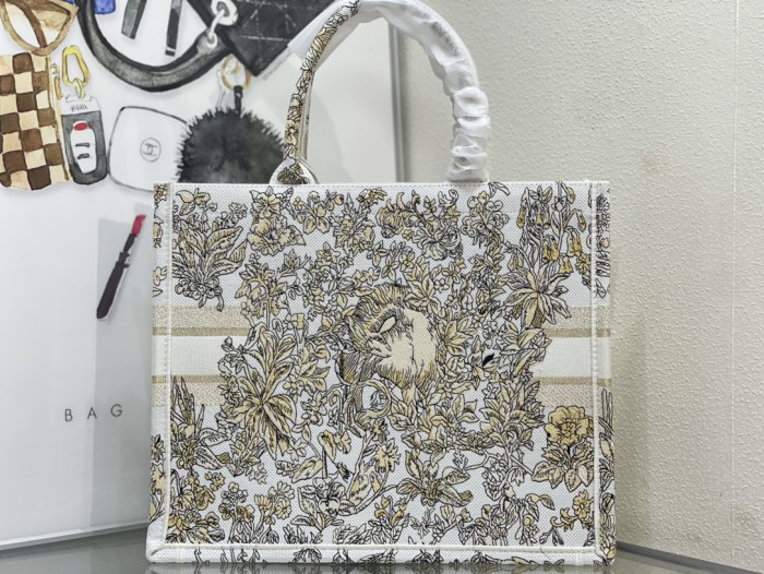 High quality Dior Book Tote 0175 LM042062 36-42cm