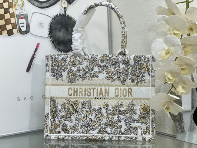 High quality Dior Book Tote 0175 LM042062 36-42cm