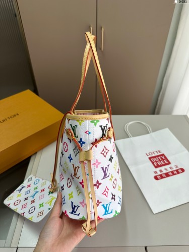 LV Neverfull Tote 065 DB561 30cm
