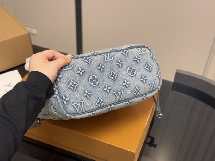 LV Neverfull Bag 075 DB591 28cm