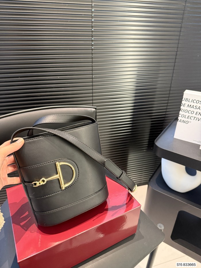 Gucci 73 Mini Bucket Bag 833665 DB041 19cm
